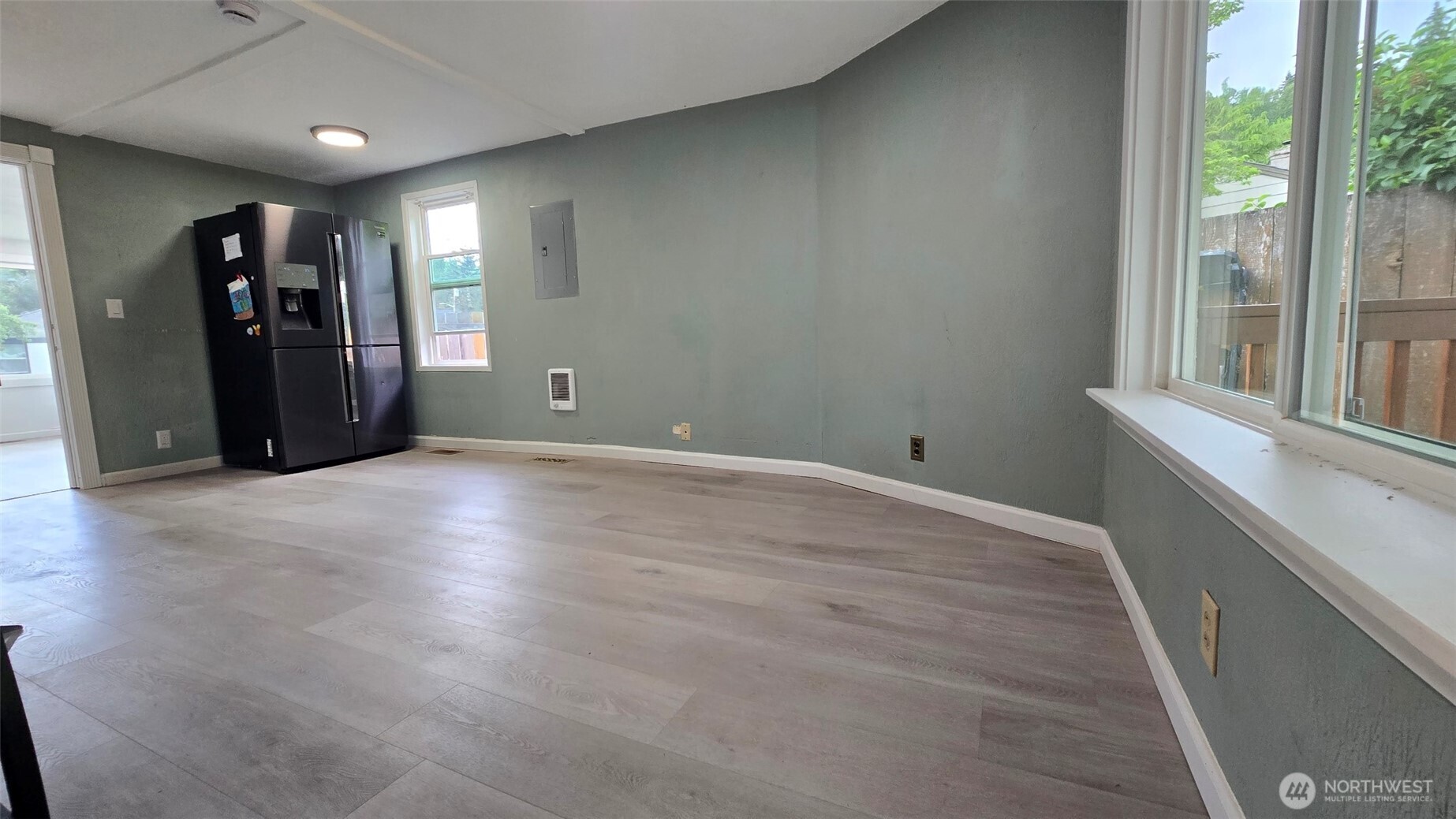 3330 Southeast 6th Street Renton, WA 98058 - Photo 9 of 12