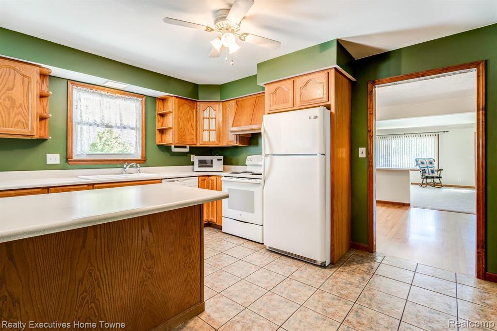 4380 Atkins Road Port Huron, MI 48060 - Photo 17 of 34 Gallery Image 17