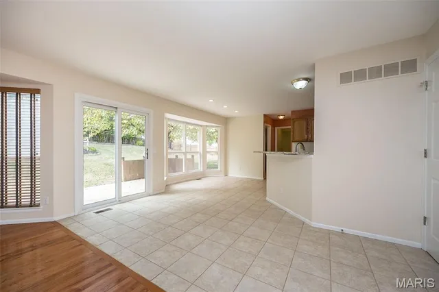 $430,000 | 999 Reddington Oaks Court, St. Charles, MO 63304