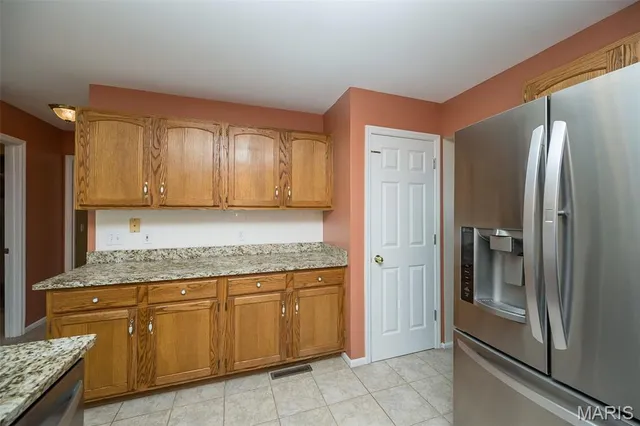 $430,000 | 999 Reddington Oaks Court, St. Charles, MO 63304