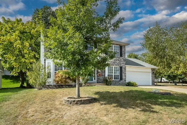 $430,000 | 999 Reddington Oaks Court, St. Charles, MO 63304