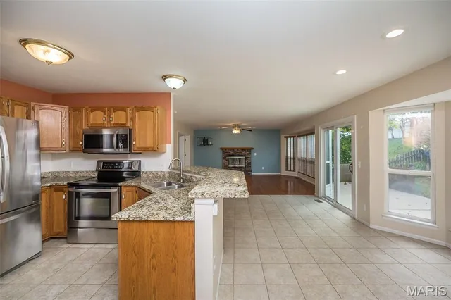 $430,000 | 999 Reddington Oaks Court, St. Charles, MO 63304