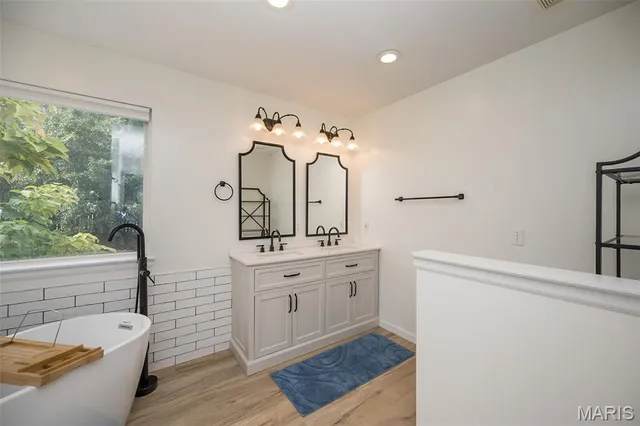 $430,000 | 999 Reddington Oaks Court, St. Charles, MO 63304