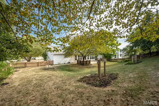 $430,000 | 999 Reddington Oaks Court, St. Charles, MO 63304