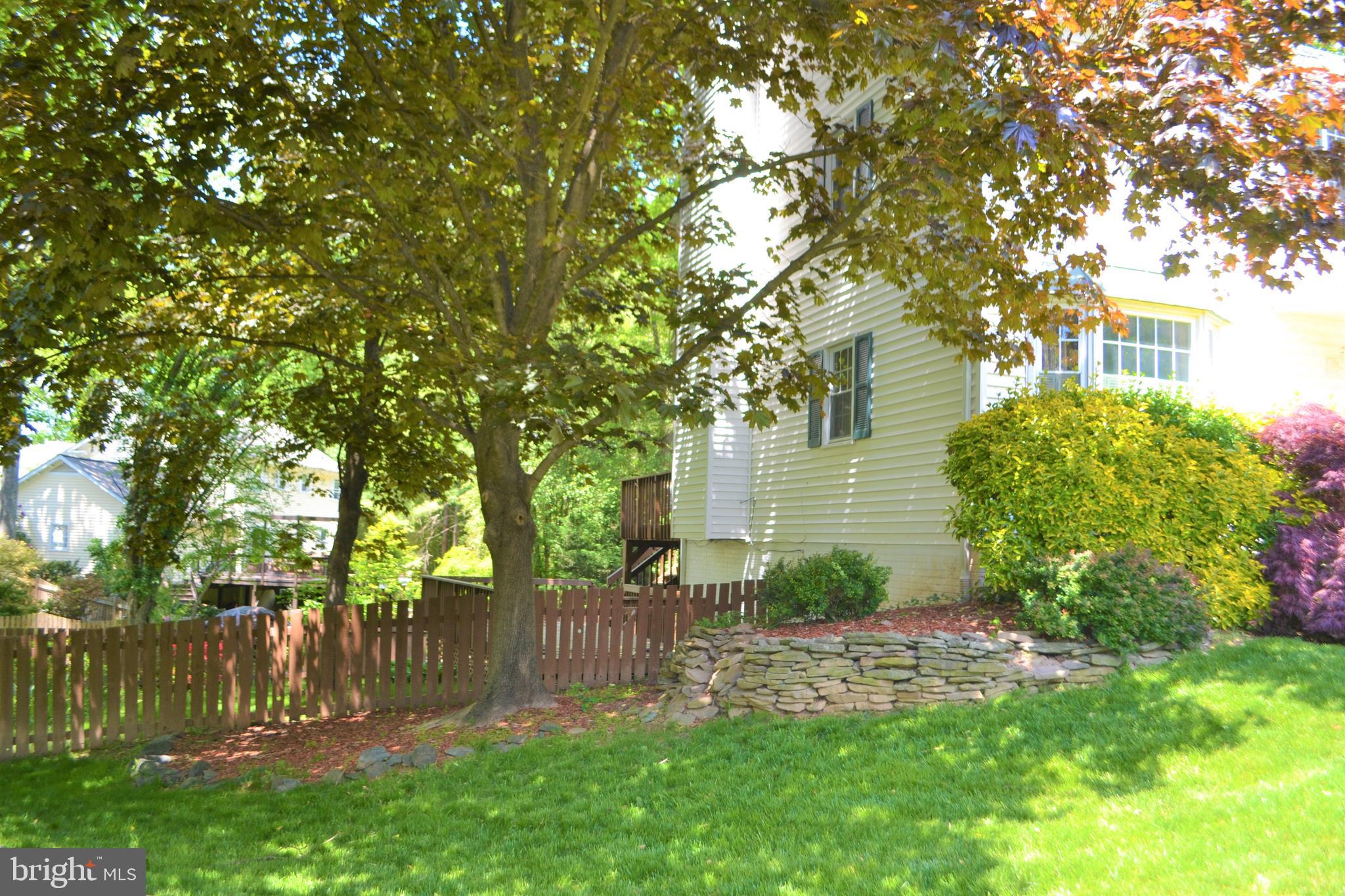10106 Marshall Pond Road Burke, VA 22015 - Photo 3 of 94 Gallery Image 3