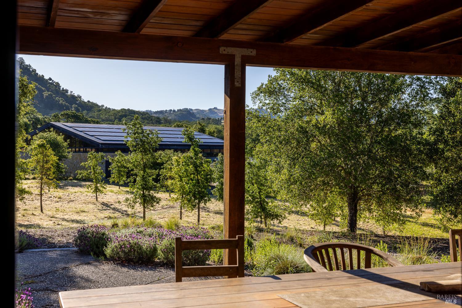 13414 Chalk Hill Road Healdsburg, CA 95448 - Photo 19 of 99