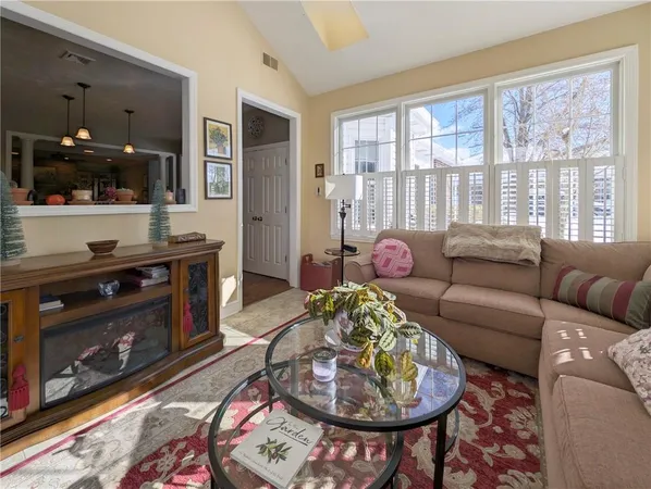 $510,000 | 502 Independence Court, Valencia, PA 16059