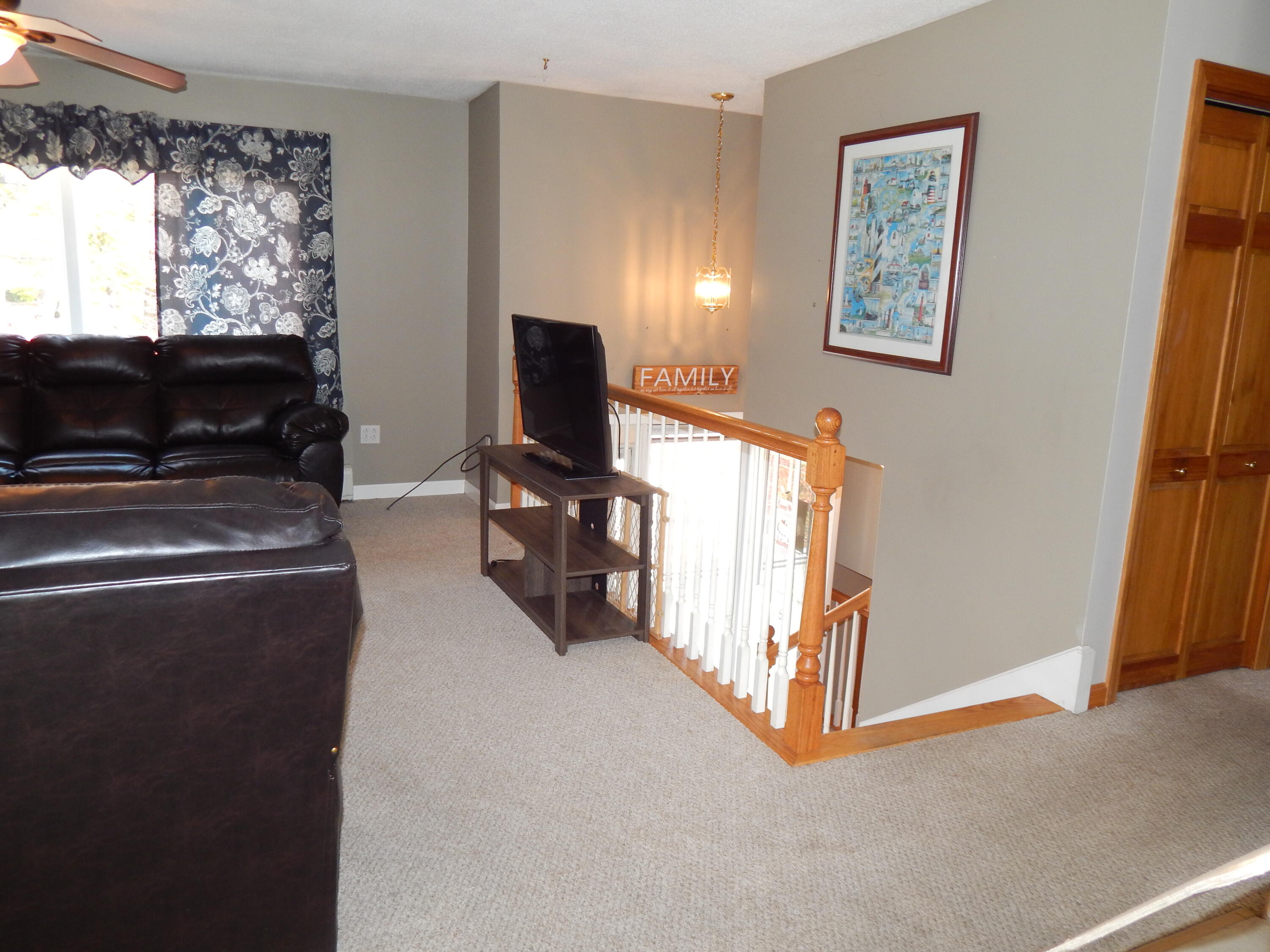 167 Randall Road Lewiston, ME 04240 - Photo 6 of 24 DSCN1348