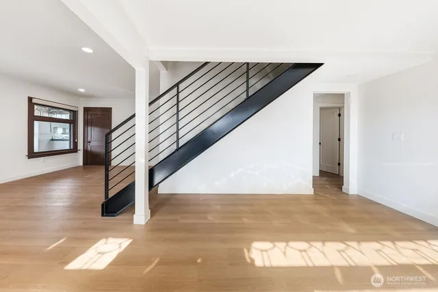 $3,850 | 11738 Phinney Avenue North, Unit A, Seattle, WA 98133