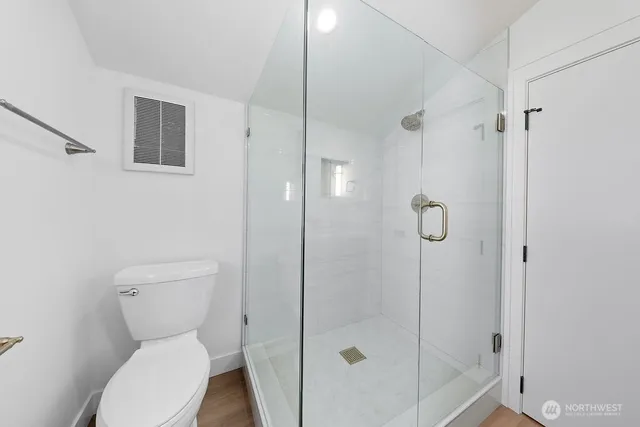 $3,850 | 11738 Phinney Avenue North, Unit A, Seattle, WA 98133