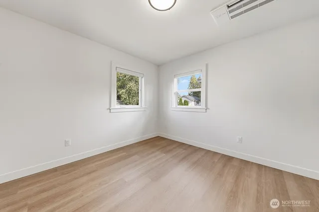 $3,850 | 11738 Phinney Avenue North, Unit A, Seattle, WA 98133