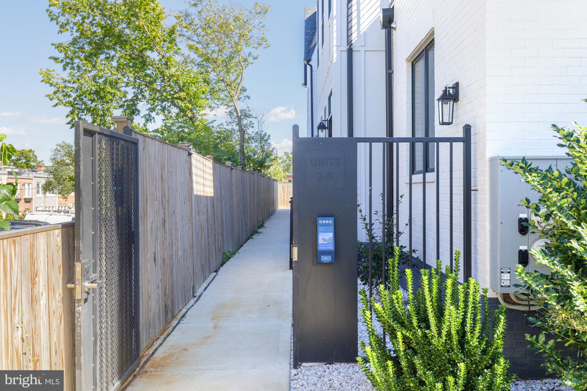 217 16th Street Northeast, Unit 9 Washington, DC 20002 - Photo 4 of 20 Secure entry