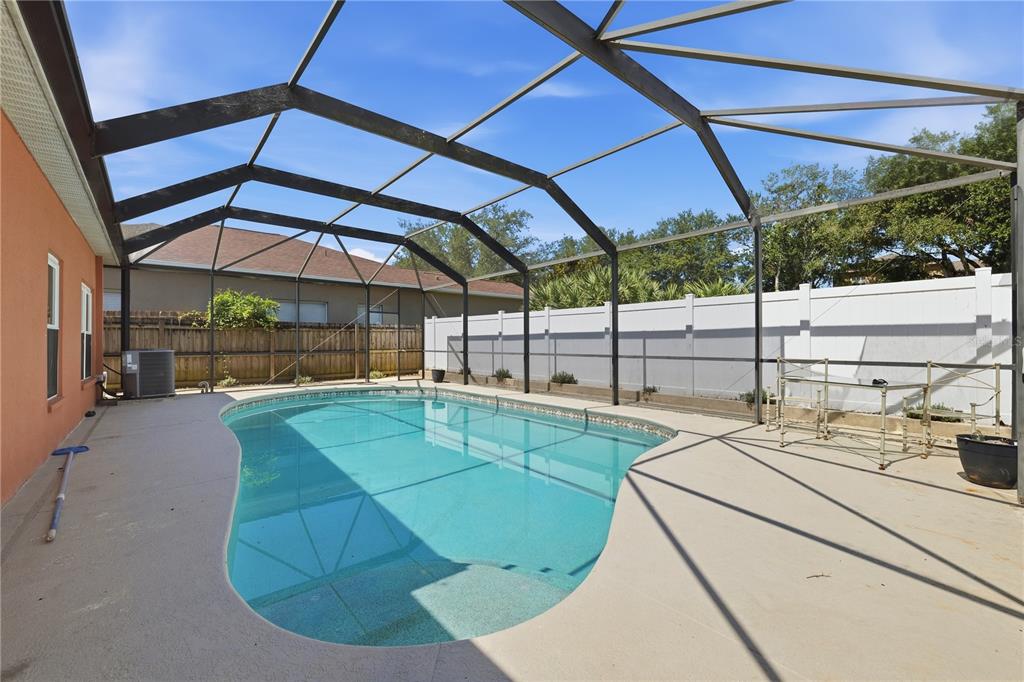 704 Parsons Pointe Street Seffner, FL 33584 - Photo 29 of 36