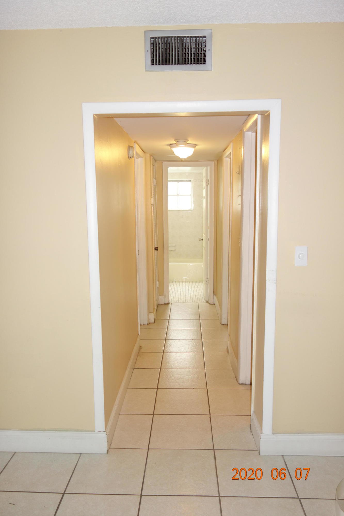 8900 West Sample Road, Unit 106 Coral Springs, FL 33065 - Photo 4 of 22 DSC08506