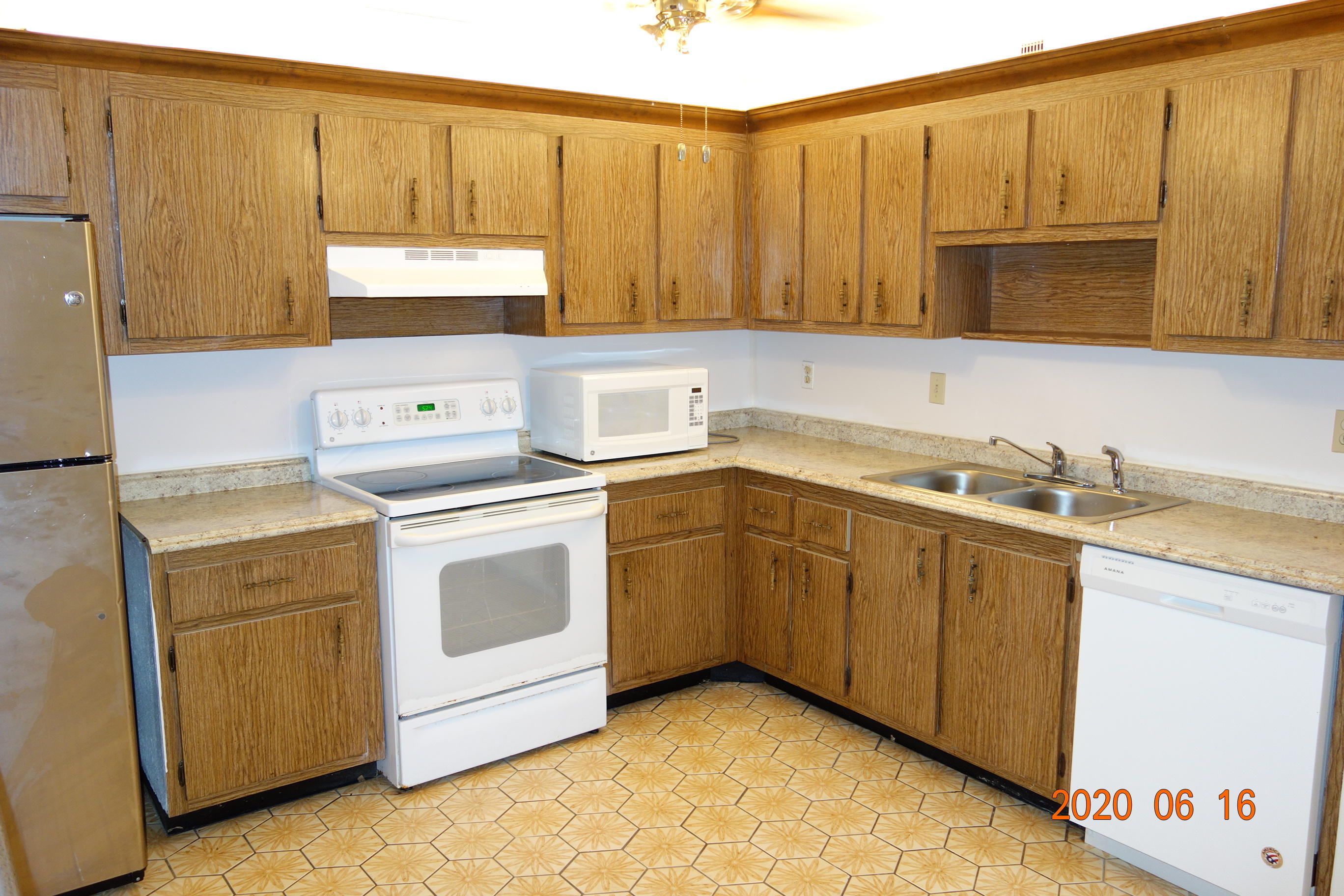 8900 West Sample Road, Unit 106 Coral Springs, FL 33065 - Photo 7 of 22 DSC08524 - Copy