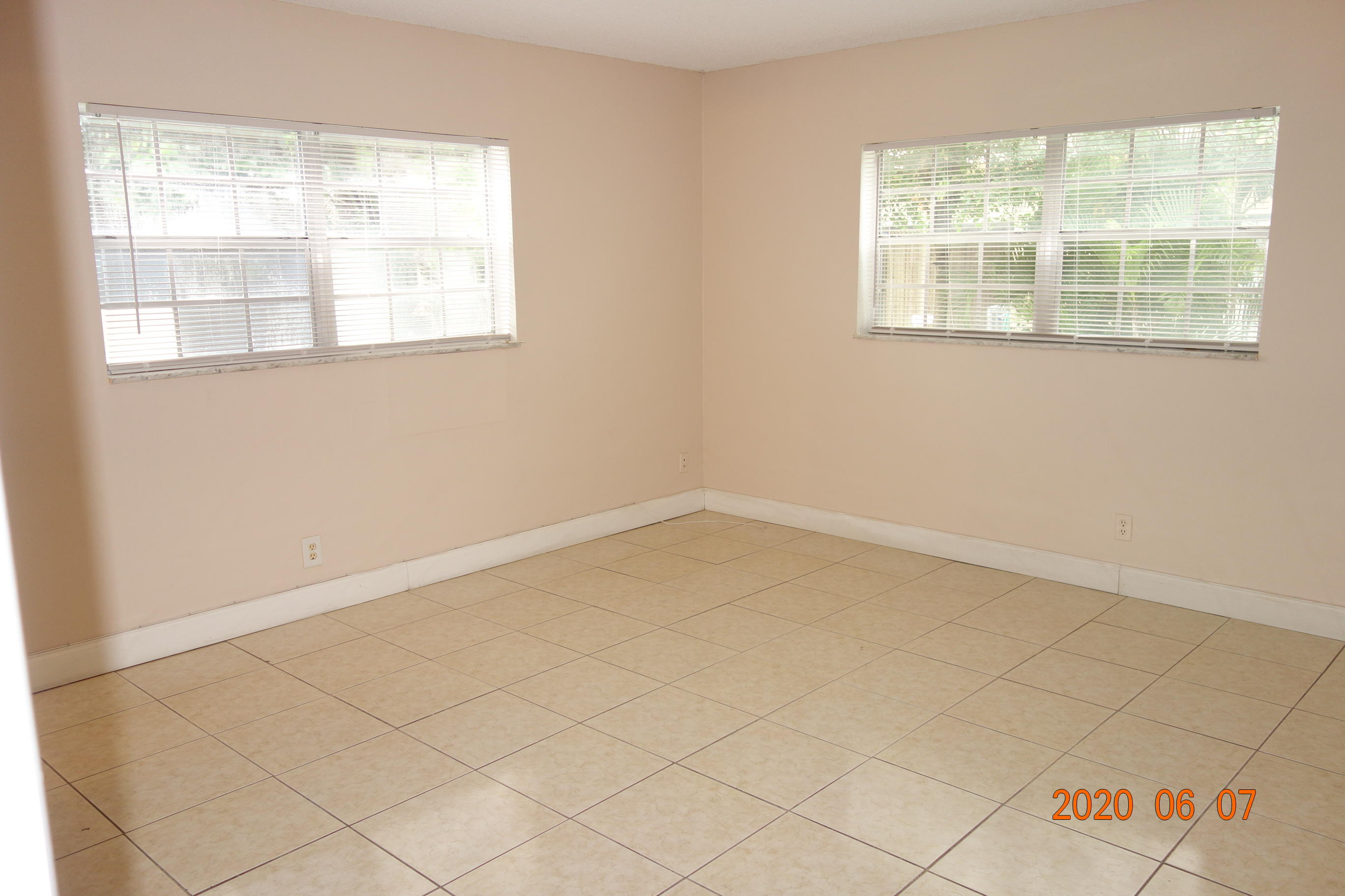 8900 West Sample Road, Unit 106 Coral Springs, FL 33065 - Photo 9 of 22 DSC08510