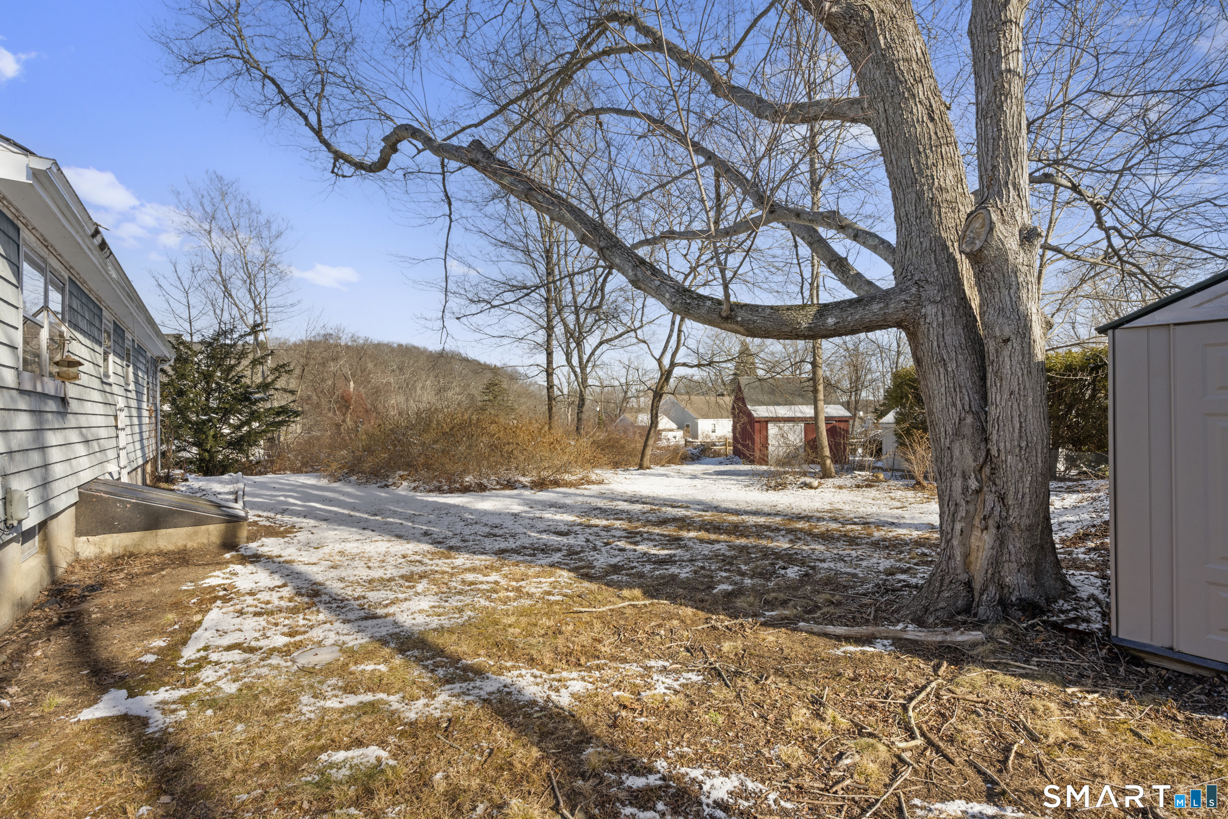 42 Clift Lane Groton, CT 06355 - Photo 22 of 36