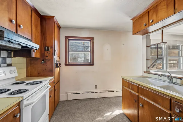 $499,000 | 42 Clift Lane, Groton, CT 06355