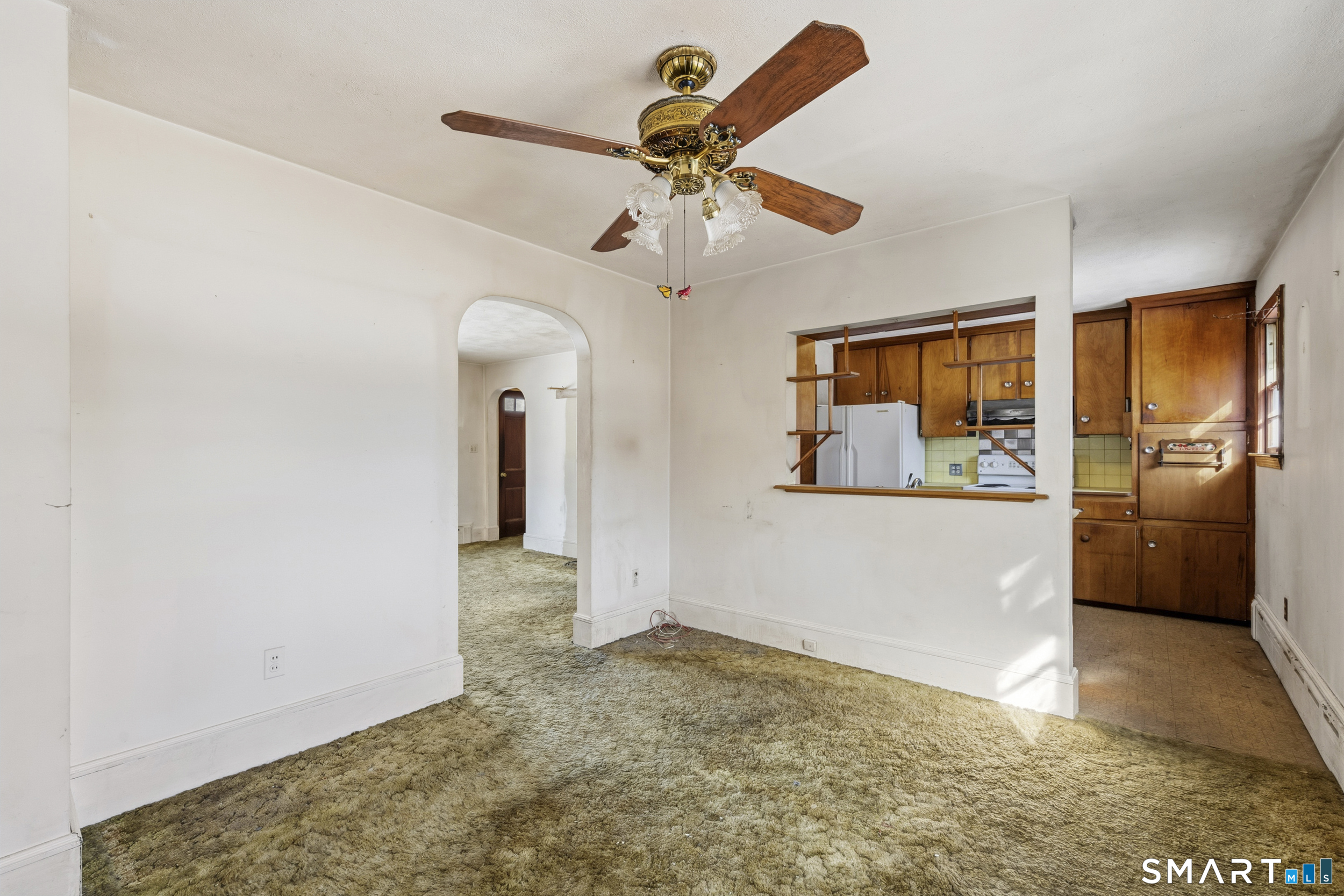 42 Clift Lane Groton, CT 06355 - Photo 8 of 36