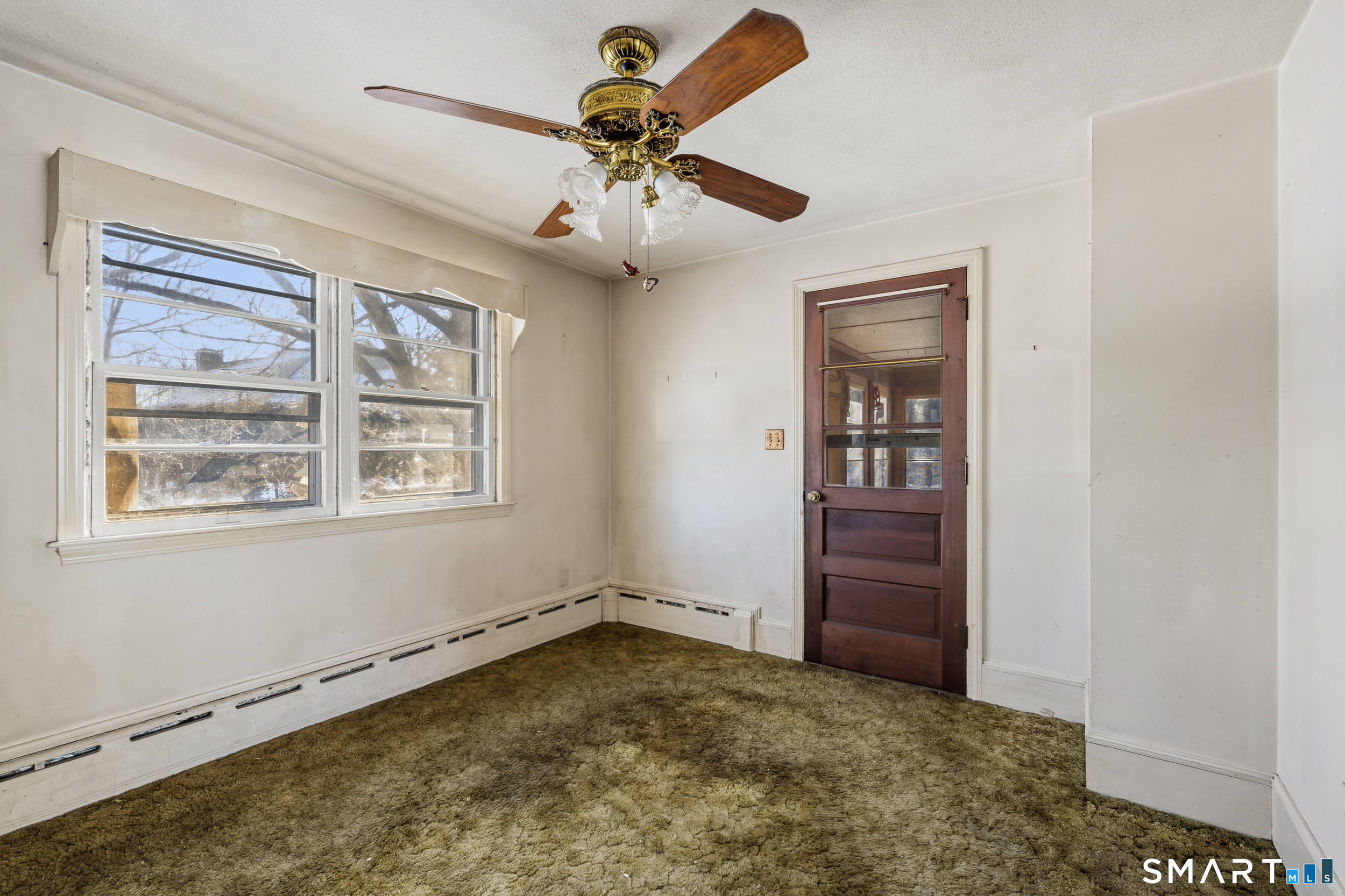 42 Clift Lane Groton, CT 06355 - Photo 9 of 36