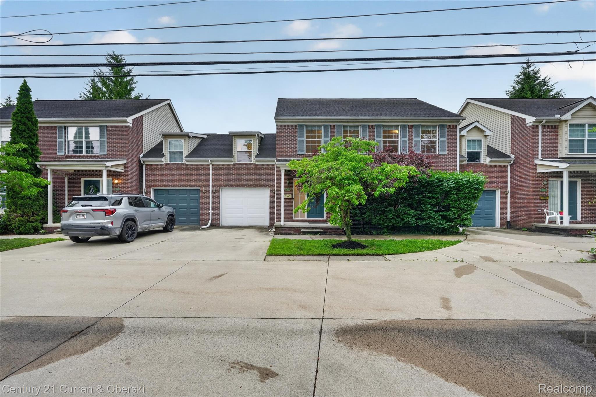3813 South Rochester Road Royal Oak, MI 48073 - Photo 3 of 42