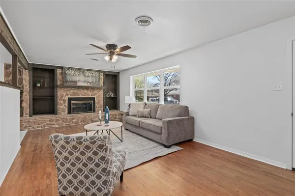 $385,000 | 903 Stanley Street, Denton, TX 76201