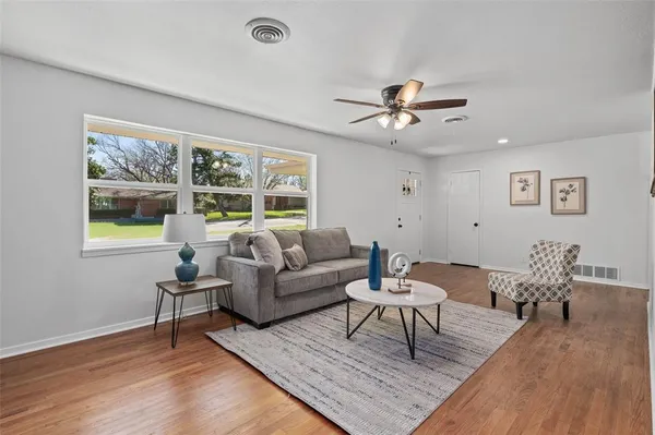 $385,000 | 903 Stanley Street, Denton, TX 76201