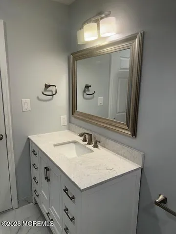 $2,800 | 15 White Oak Court, Howell, NJ 07731