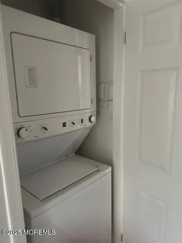 $2,800 | 15 White Oak Court, Howell, NJ 07731