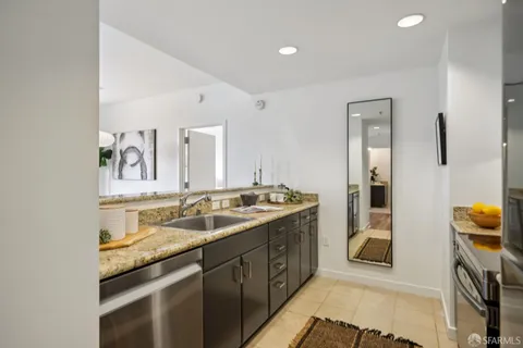 $899,000 | 260 King Street, Unit 679, San Francisco, CA 94107