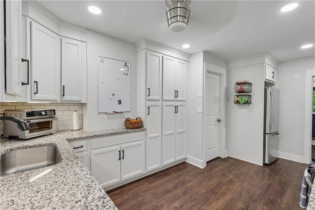 223 Chestnut Street Pittsburgh, PA 15218 - Photo 14 of 28