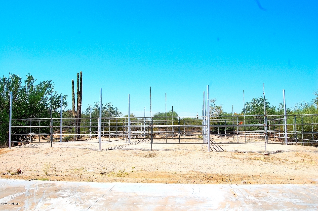 27206 North 176th Street Rio Verde, AZ 85263 - Photo 33 of 44 5 stalls