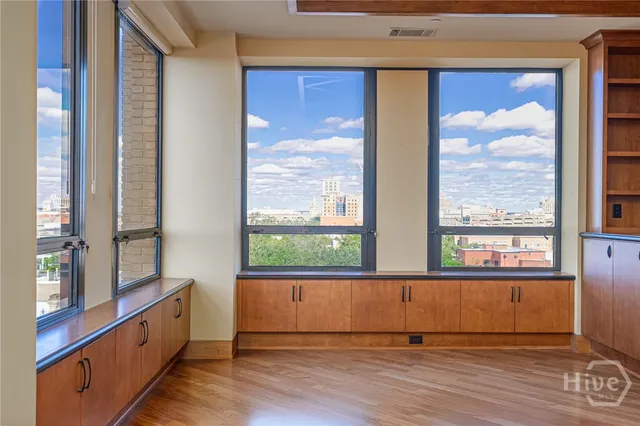 $2,725,000 | 300 Bull Street, Unit 601, Savannah, GA 31401