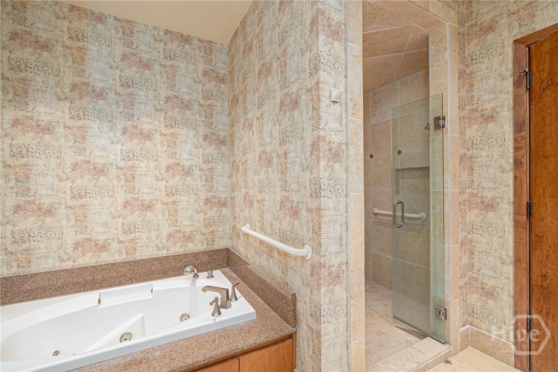 300 Bull Street, Unit 601 Savannah, GA 31401 - Photo 49 of 57 Primary Bedroom Suite