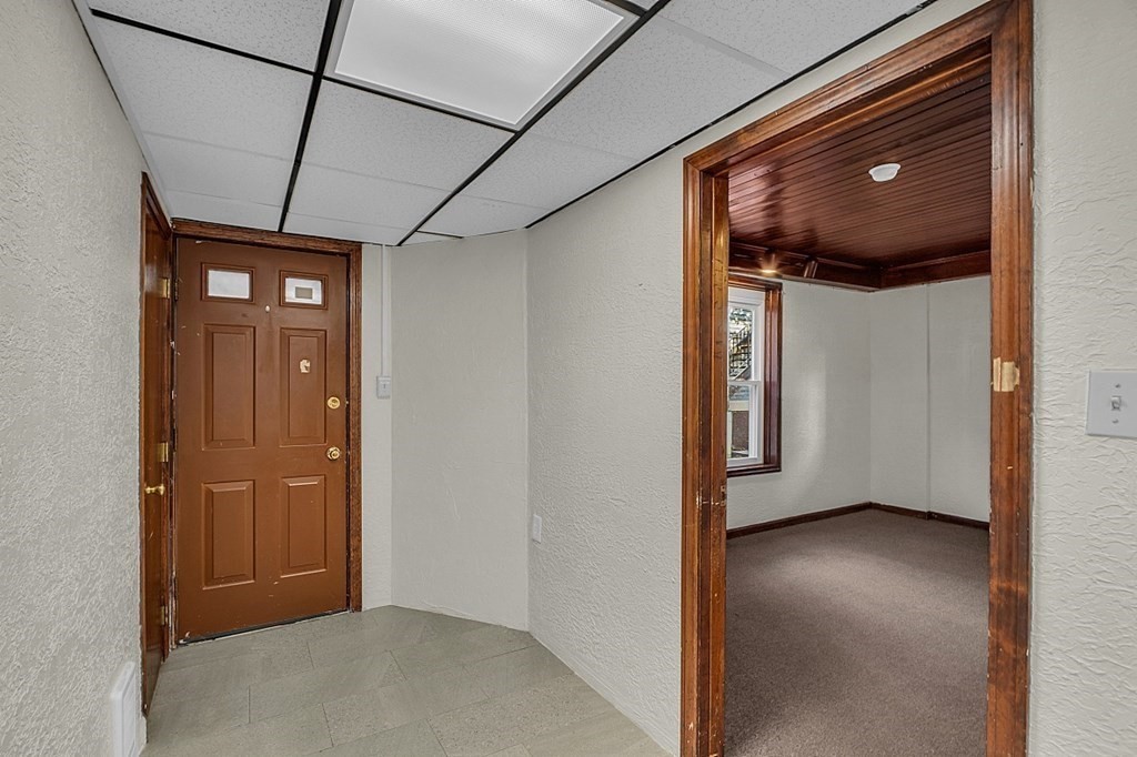 51 A Cedar Street Worcester, MA 01609 - Photo 12 of 27 a view of a hallway with a elevator