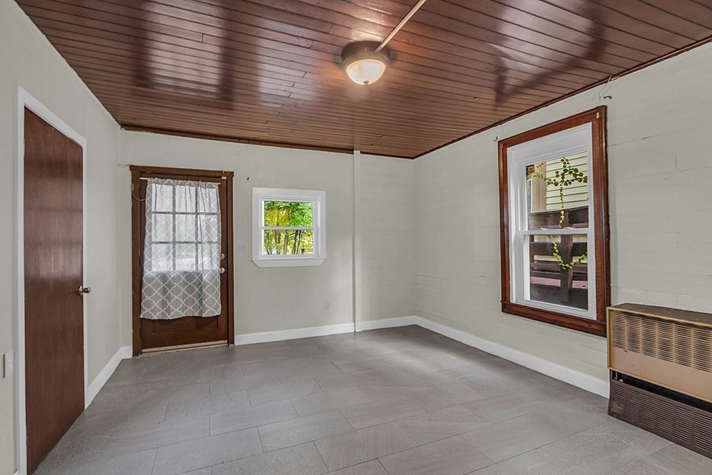 51 A Cedar Street Worcester, MA 01609 - Photo 5 of 27 an empty room with windows