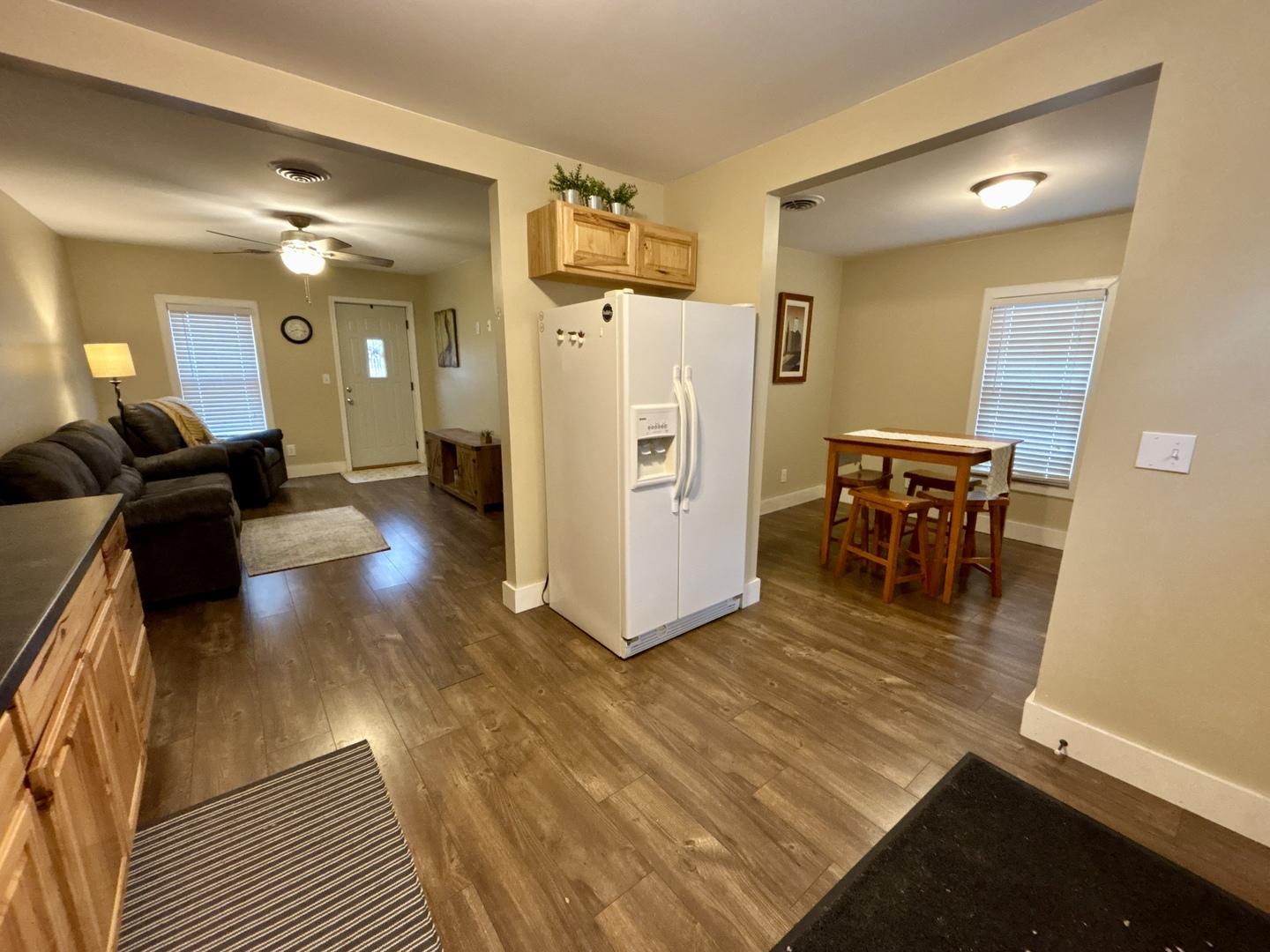 1187 Catherine Street Ottawa, IL 61350 - Photo 6 of 19 a living room with furniture and a wooden floor