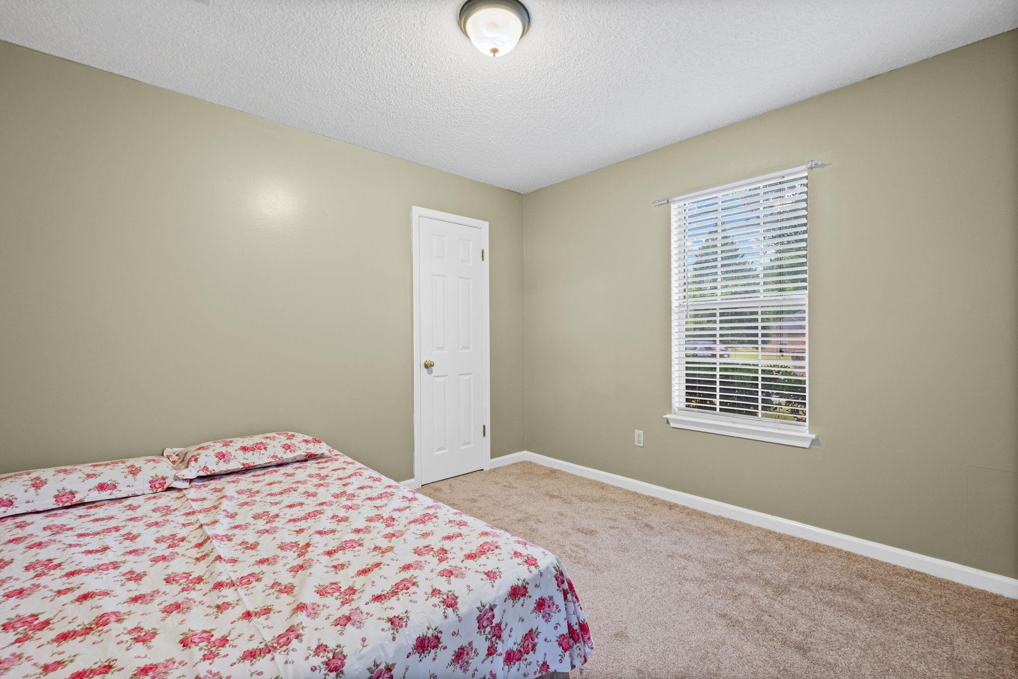 7788 Reese Road Memphis, TN 38133 - Photo 13 of 23 New Carpet in both Guest Bedrooms, great flexible space for a bedroom or office, or craft room