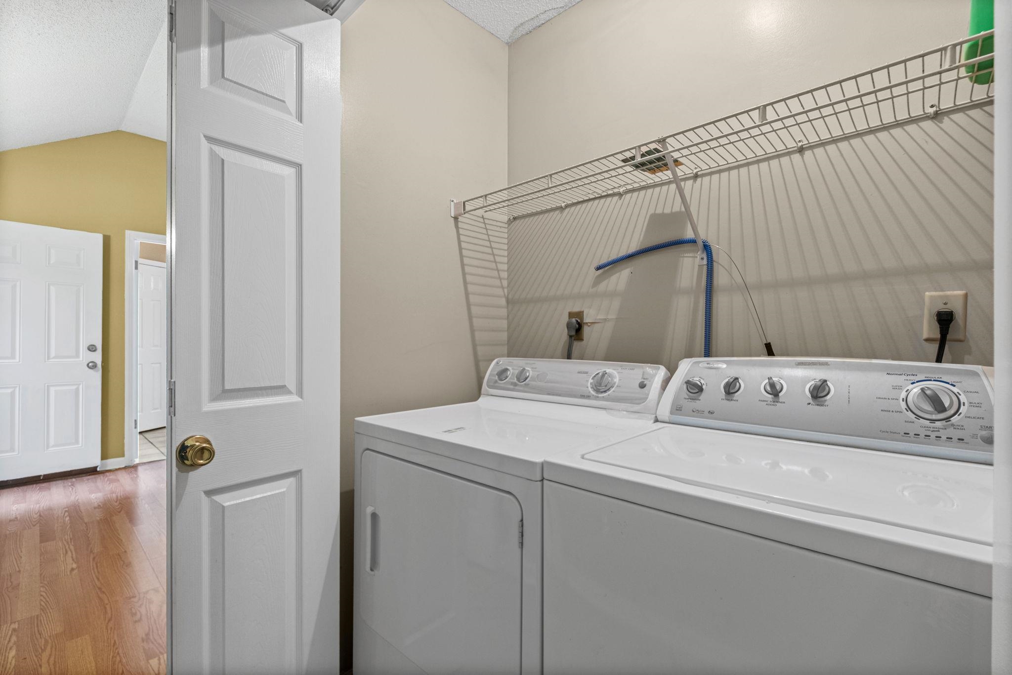 7788 Reese Road Memphis, TN 38133 - Photo 18 of 23 Laundry closet in hall