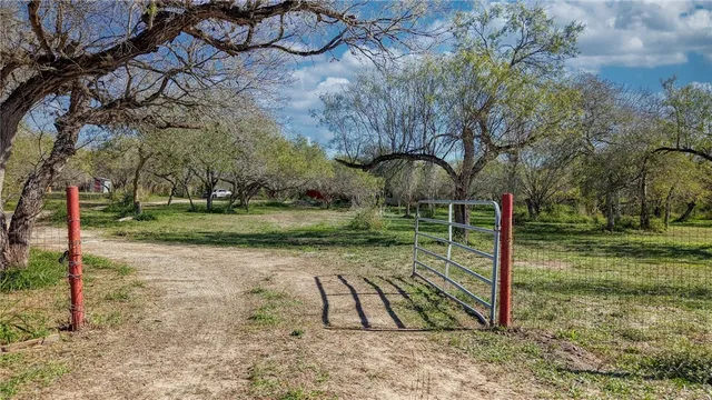 $195,000 | 5730 Mockingbird Lane, Mathis, TX 78368