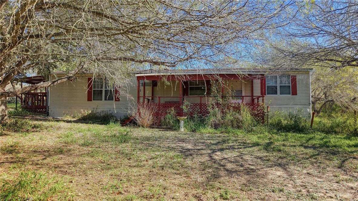 5730 Mockingbird Lane Mathis, TX 78368 - Photo 3 of 40 a view of a back yard