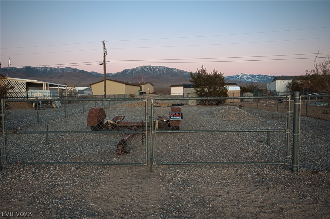 940 Gold Point Road Pahrump, NV 89060 - Photo 6 of 14 Gallery Image 6