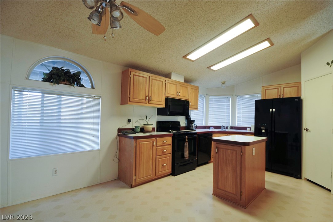 940 Gold Point Road Pahrump, NV 89060 - Photo 10 of 14 Gallery Image 10
