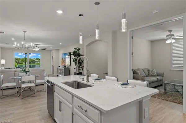 $3,195 | 14680 Edgewater Circle, Naples, FL 34114