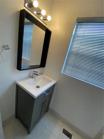 $2,450 | 1044 North Bumby Avenue, Orlando, FL 32803