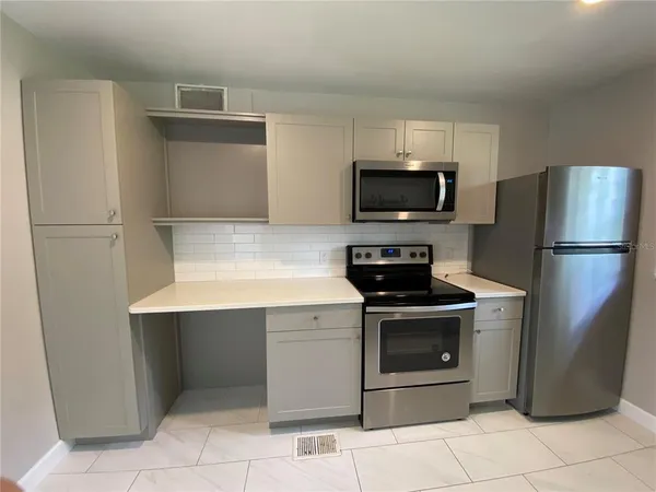 $2,450 | 1044 North Bumby Avenue, Orlando, FL 32803
