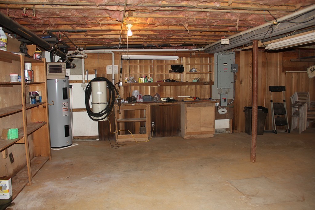 71 Crafts Road Gloucester, MA 01930 - Photo 11 of 23 Gallery Image 11