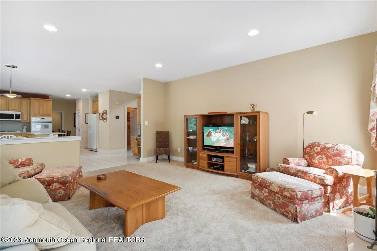 16 New Dover Road East Brunswick, NJ 08816 - Photo 20 of 42 20-16 New Dover Rd, East Brunswick, NJ-2