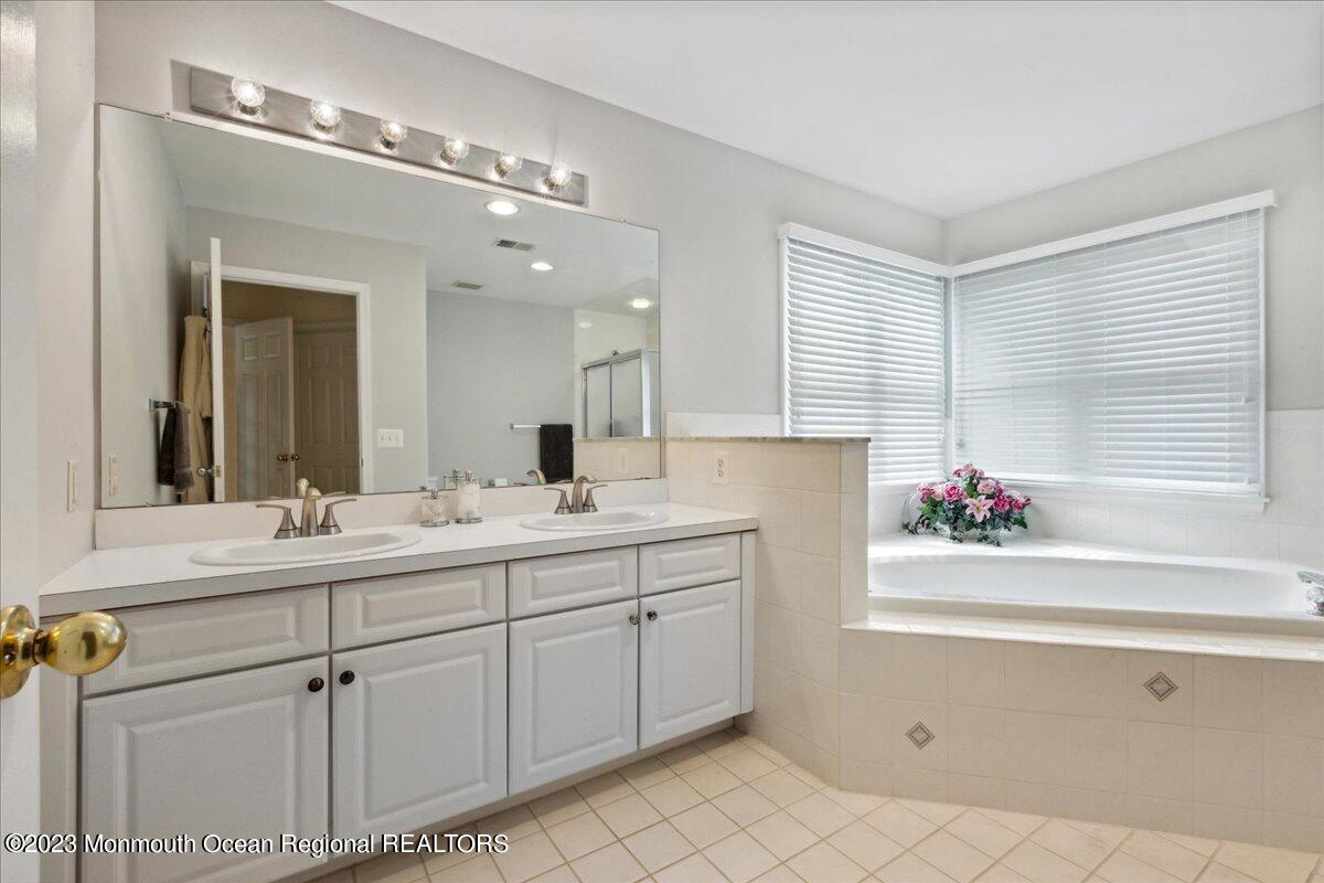 16 New Dover Road East Brunswick, NJ 08816 - Photo 28 of 42 28-16 New Dover Rd, East Brunswick, NJ-2