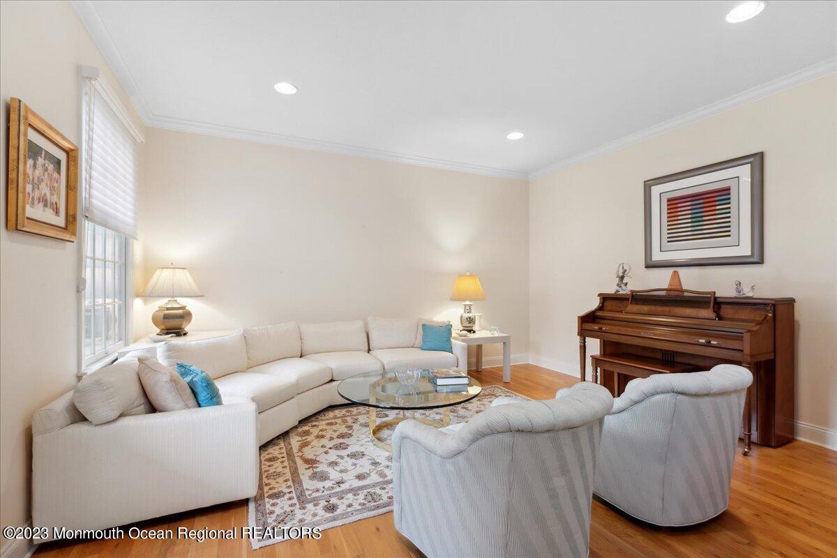 16 New Dover Road East Brunswick, NJ 08816 - Photo 6 of 42 06-16 New Dover Rd, East Brunswick, NJ-6